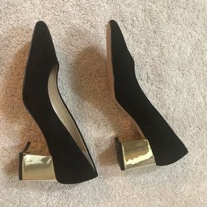 NWT Ann Taylor Black Suede Gold Block Heel Sz8